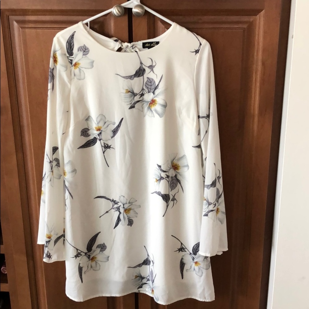 Women’s long sleeve dress